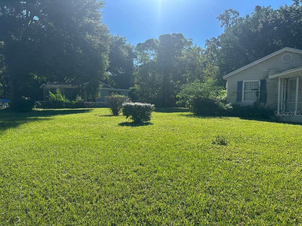 Image 3 of 4 For 944 Columbia Street