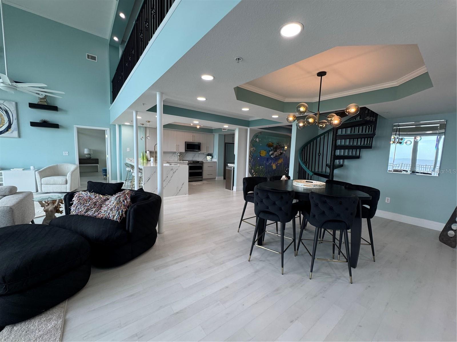 Image 11 of 41 For 200 Ocean Crest Drive 1112