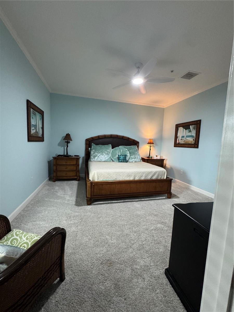 Image 35 of 41 For 200 Ocean Crest Drive 1112