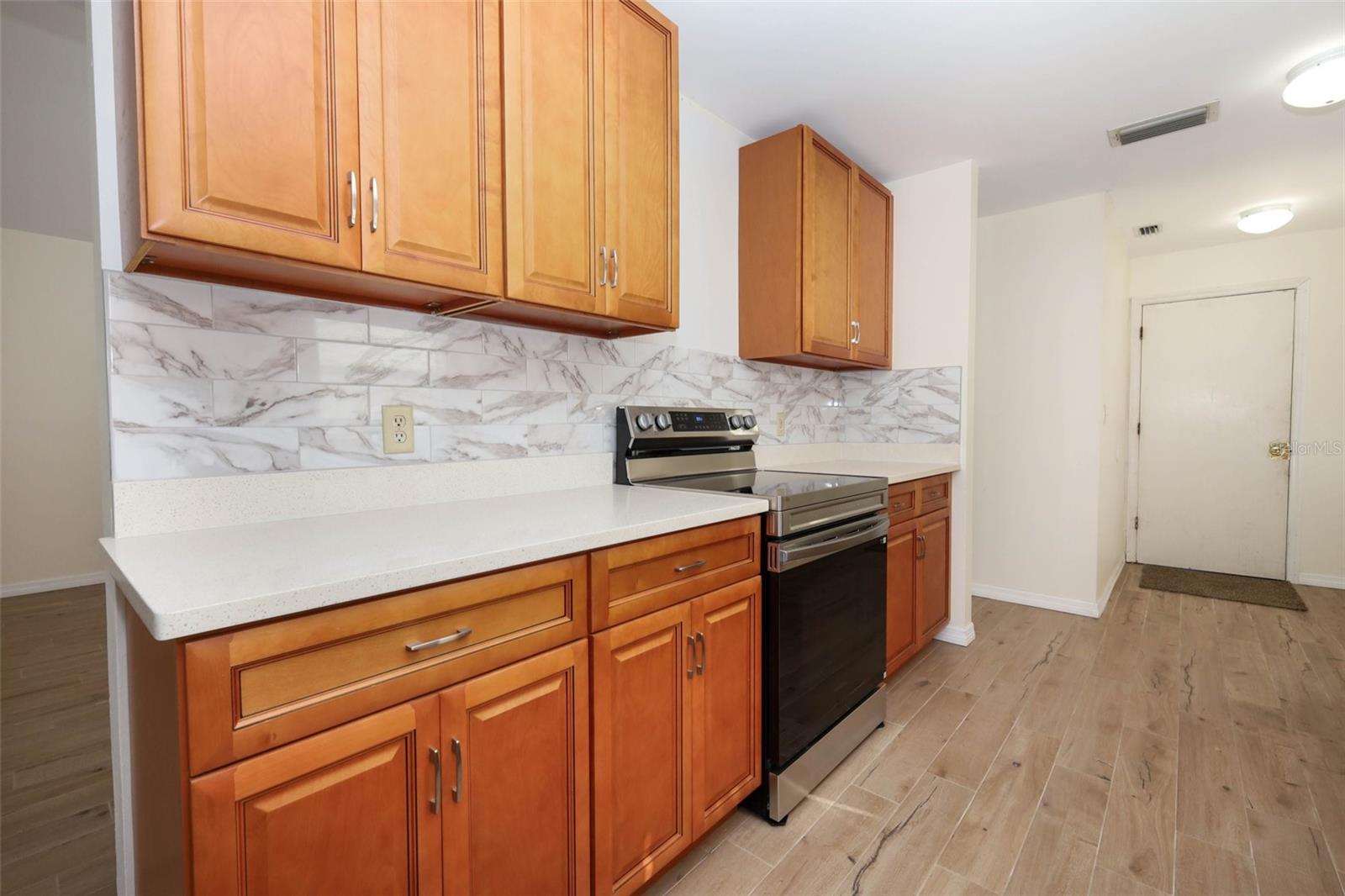 Image 13 of 38 For 11842 Atlin Drive