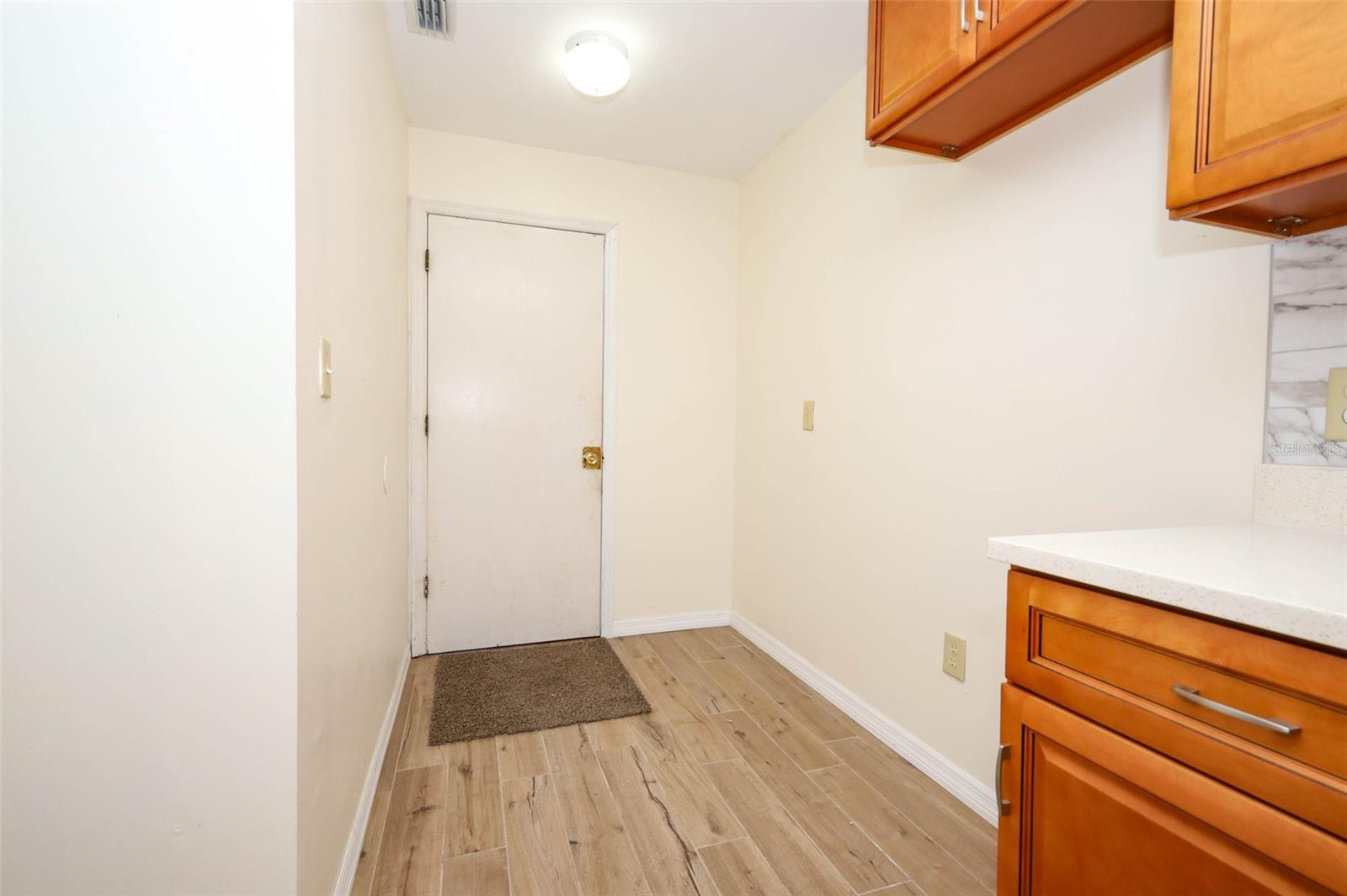 Image 16 of 38 For 11842 Atlin Drive