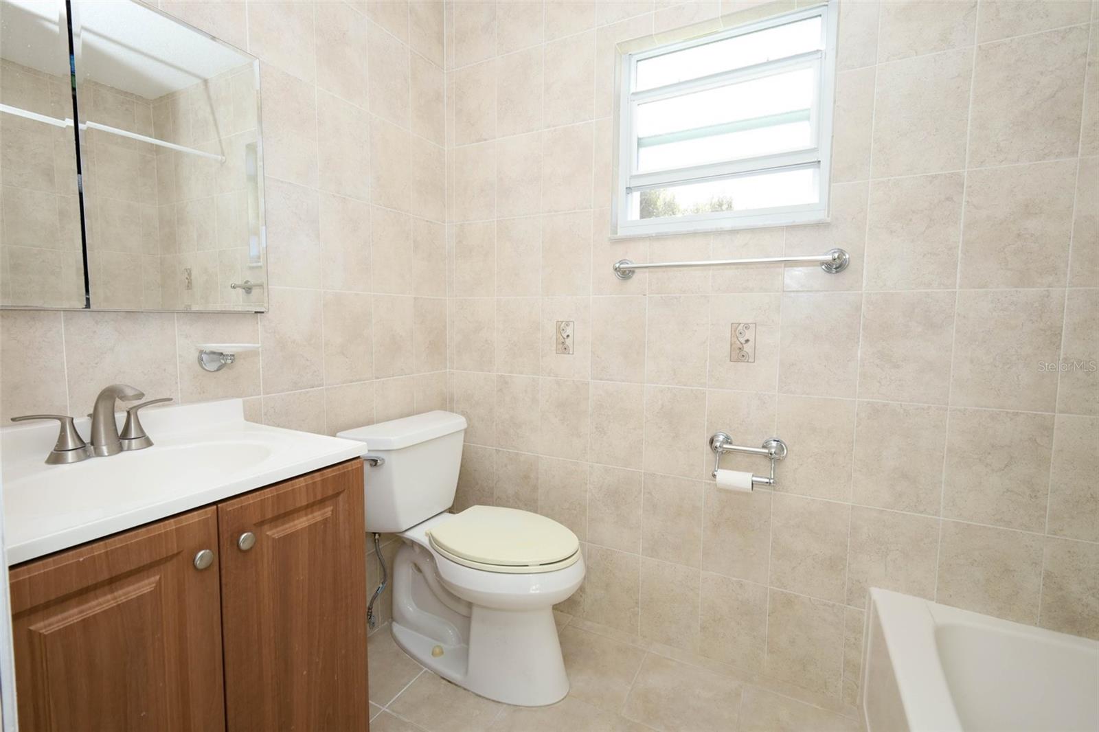 Image 27 of 38 For 11842 Atlin Drive