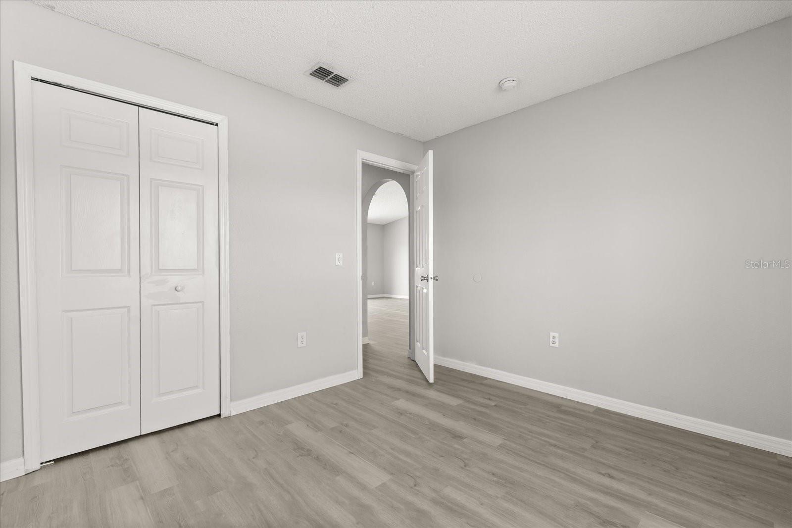 Image 14 of 27 For 6404 Pomeroy Circle