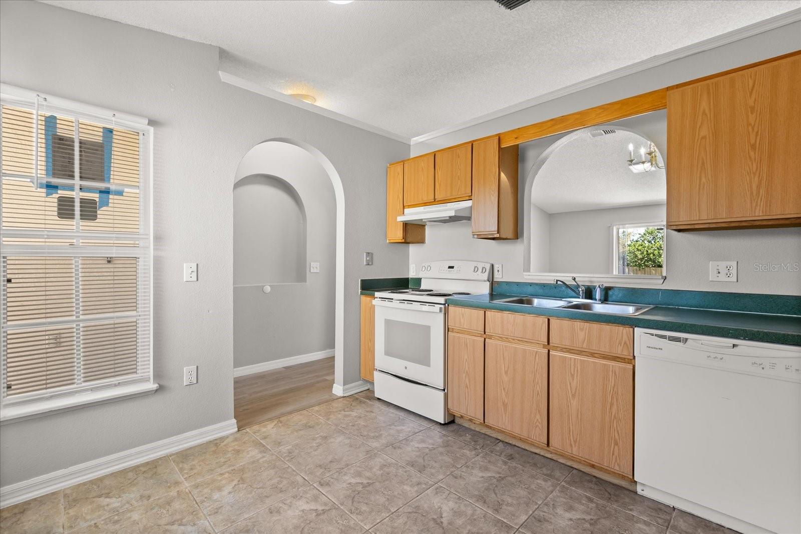 Image 8 of 27 For 6404 Pomeroy Circle