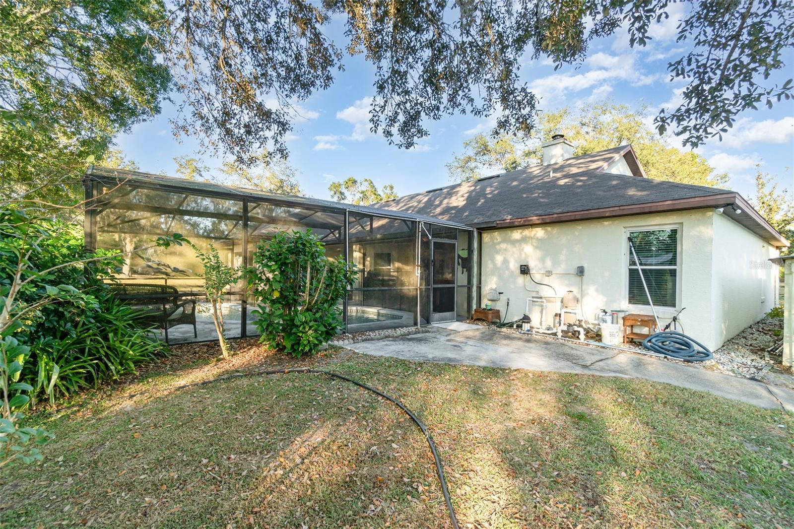 Image 23 of 35 For 22631 Robbins Road