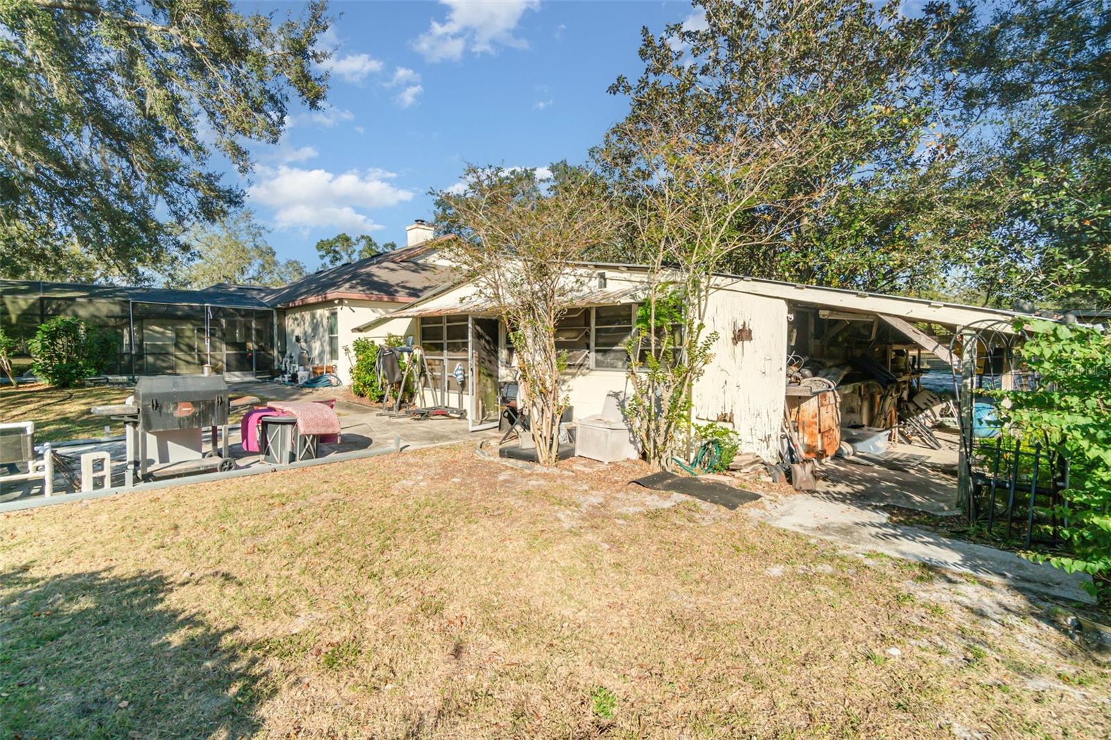 Image 25 of 35 For 22631 Robbins Road