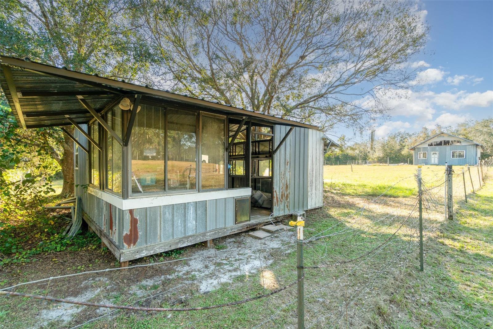 Image 31 of 35 For 22631 Robbins Road