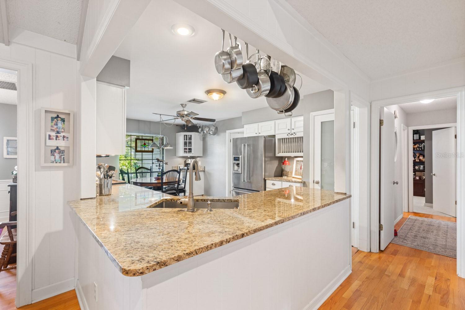 Image 11 of 48 For 728 Riverbend Boulevard