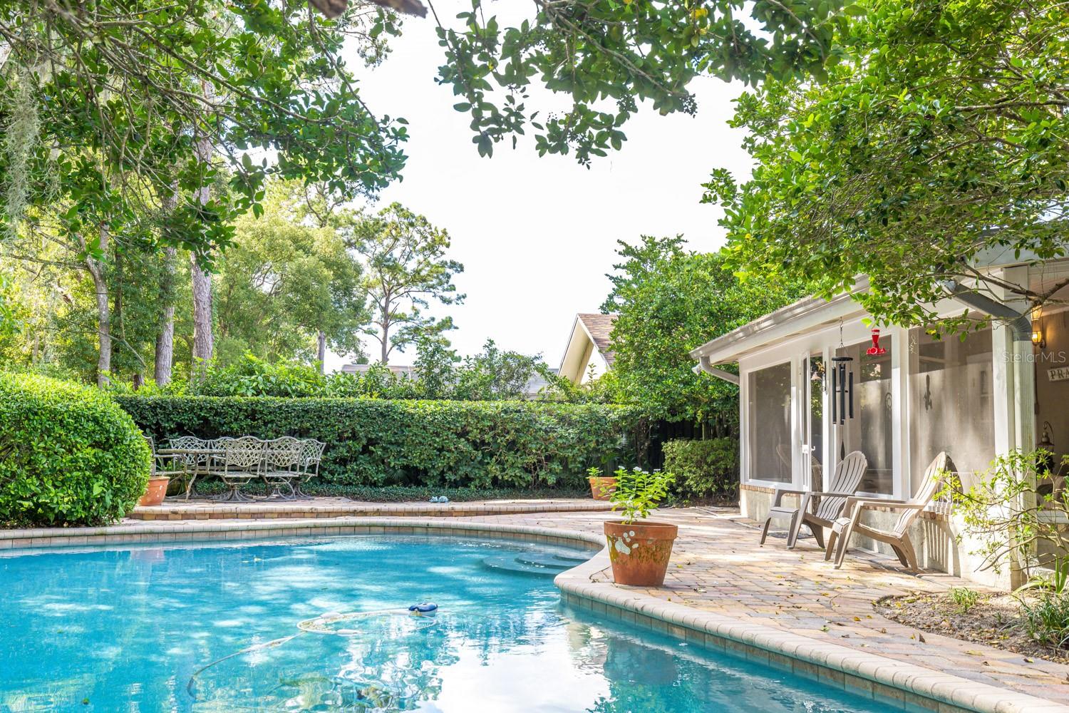 Image 22 of 48 For 728 Riverbend Boulevard