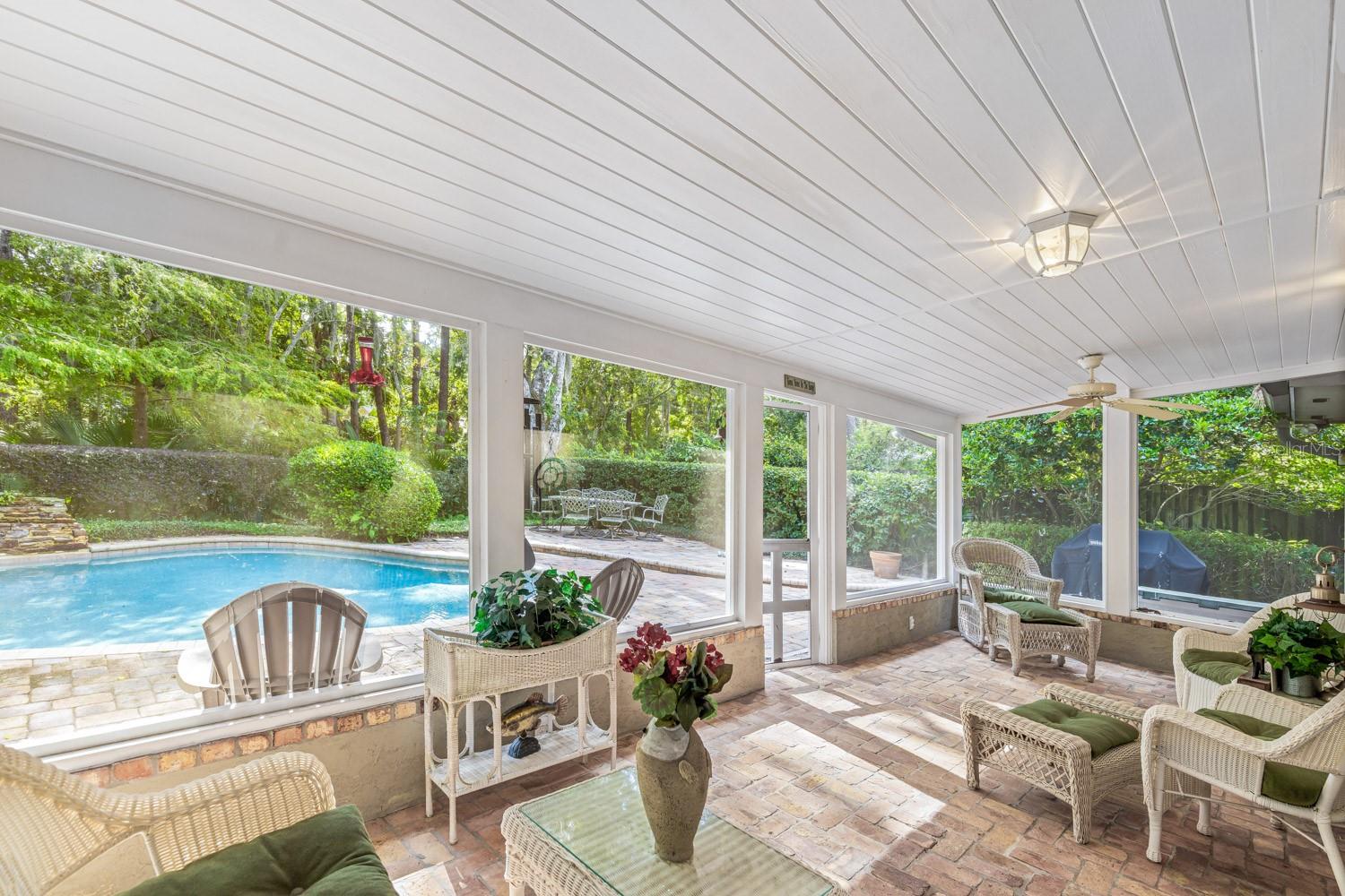 Image 25 of 48 For 728 Riverbend Boulevard