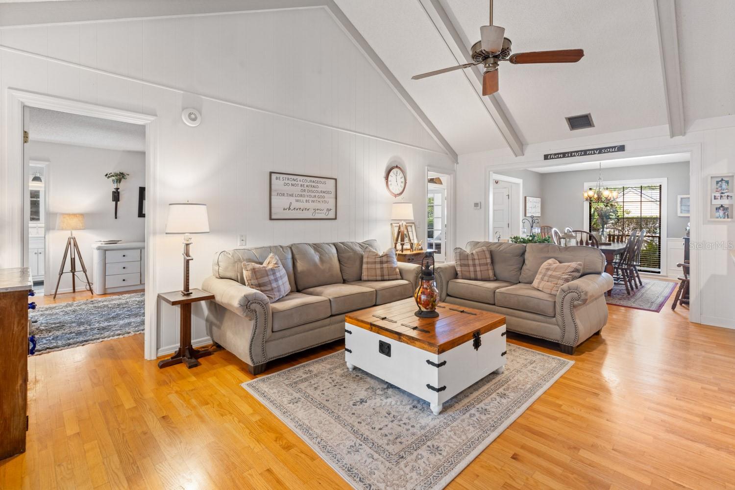 Image 29 of 48 For 728 Riverbend Boulevard