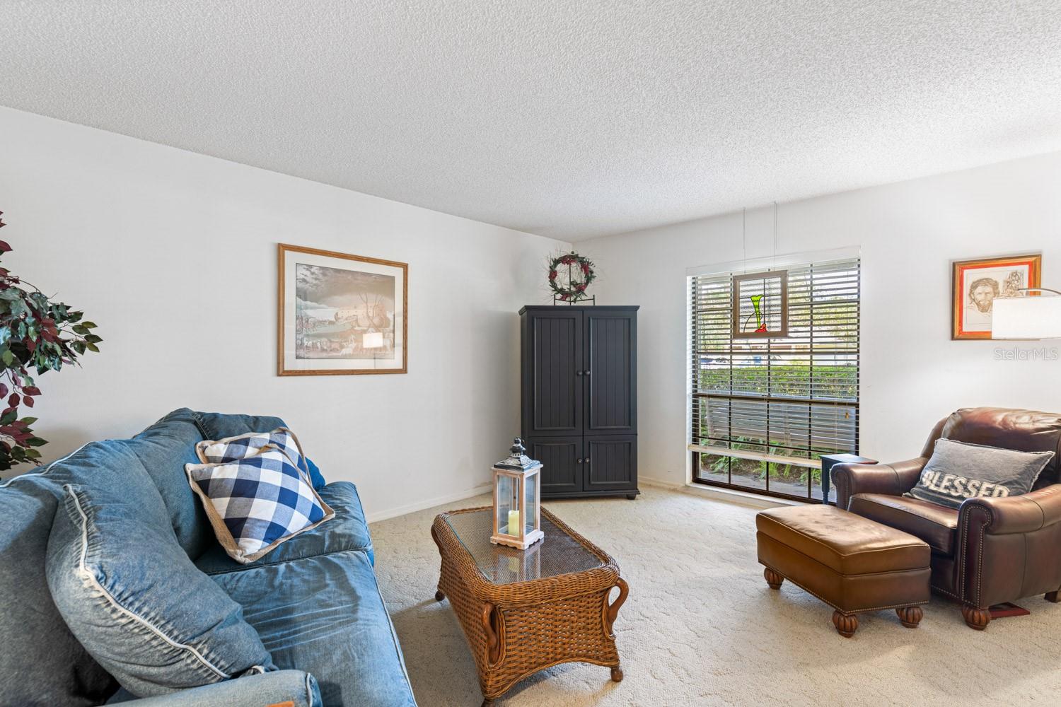 Image 32 of 48 For 728 Riverbend Boulevard