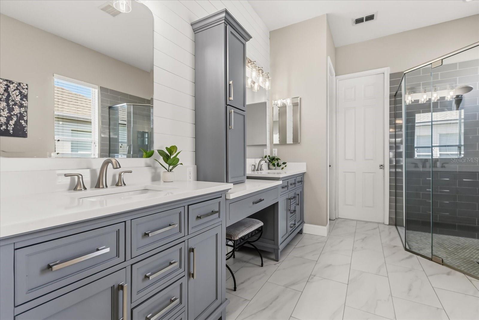 Listing photo id 15 for 6119 Hedgesparrows Ln