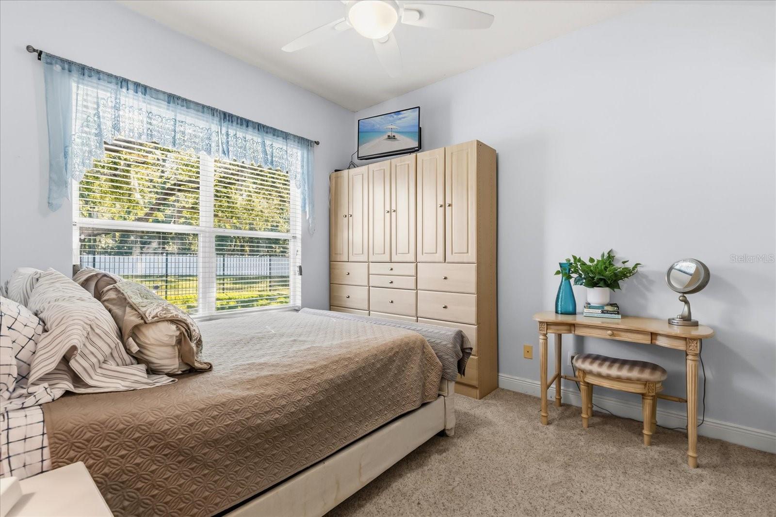 Listing photo id 24 for 6119 Hedgesparrows Ln