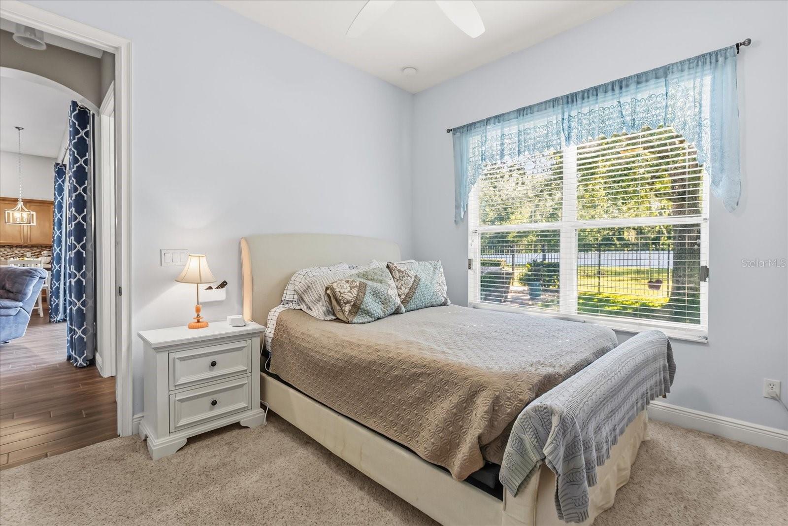 Listing photo id 25 for 6119 Hedgesparrows Ln