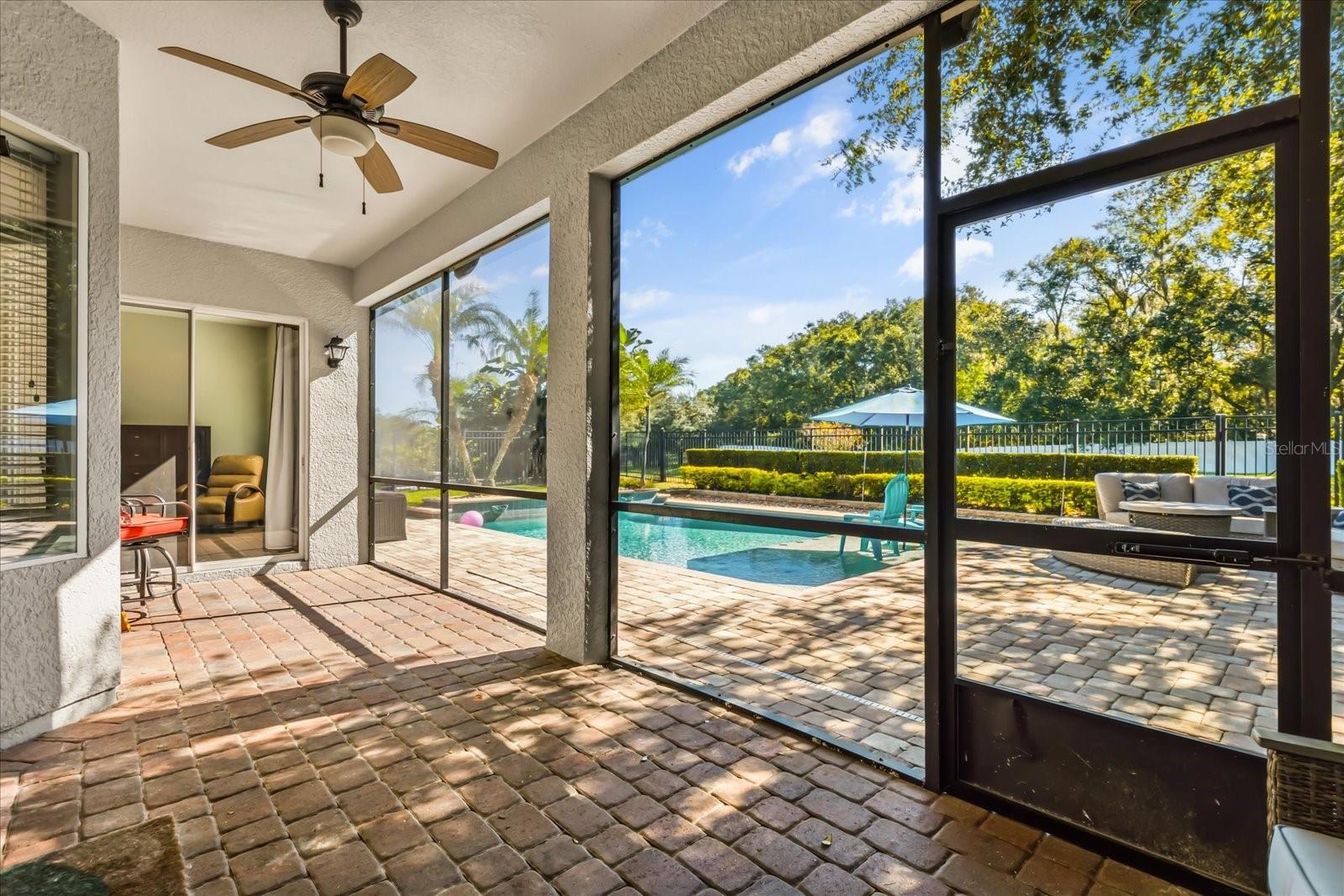 Listing photo id 27 for 6119 Hedgesparrows Ln