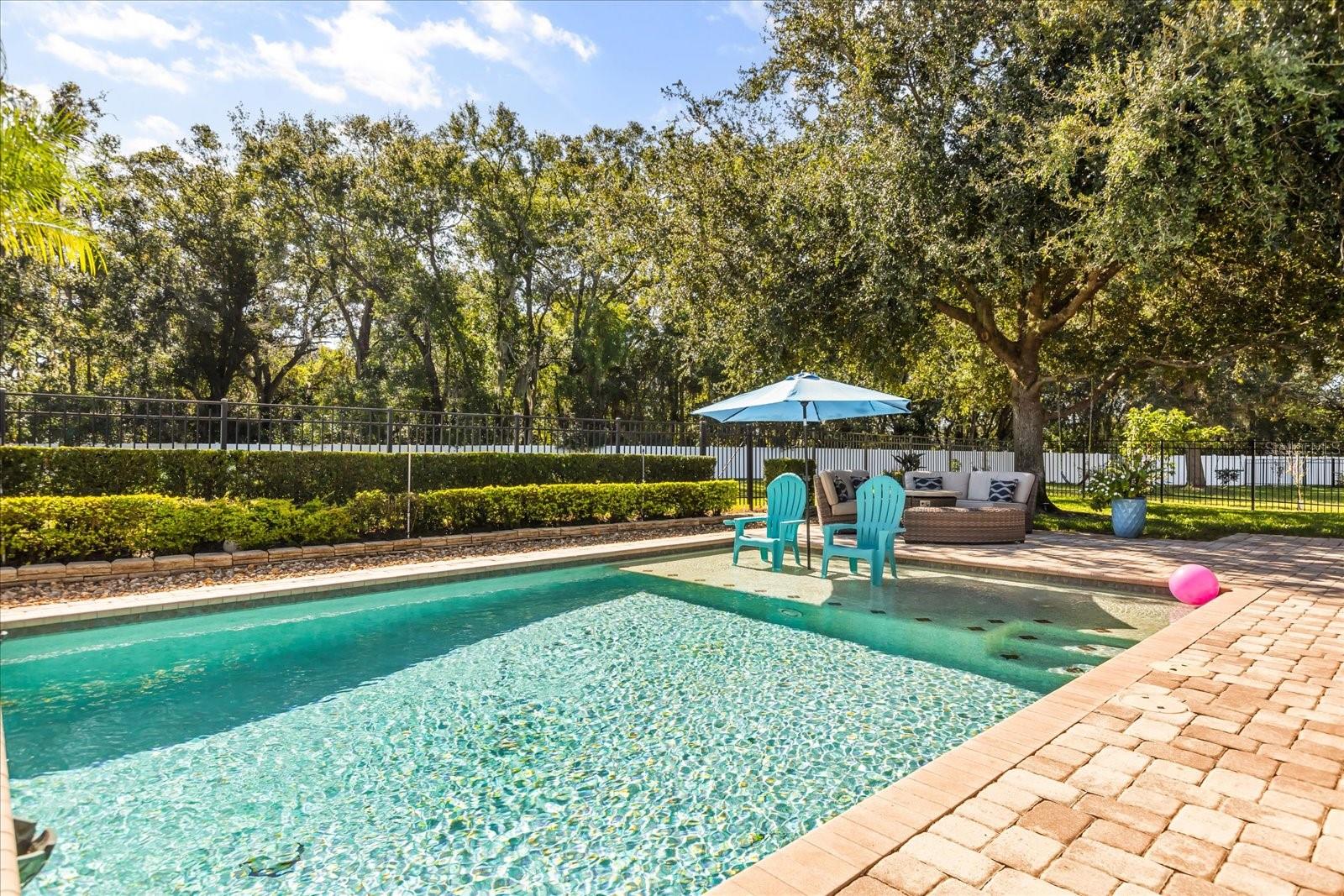 Listing photo id 1 for 6119 Hedgesparrows Ln