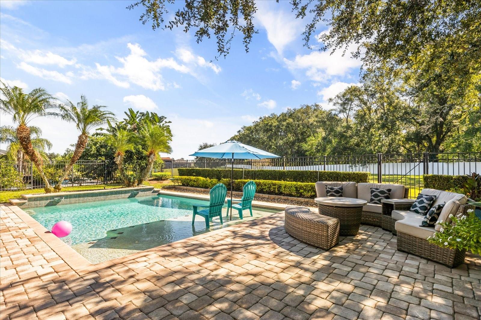 Listing photo id 30 for 6119 Hedgesparrows Ln