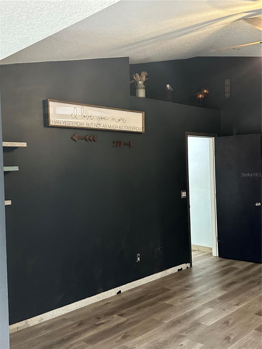 Image 25 of 38 For 1302 Pine Song Drive