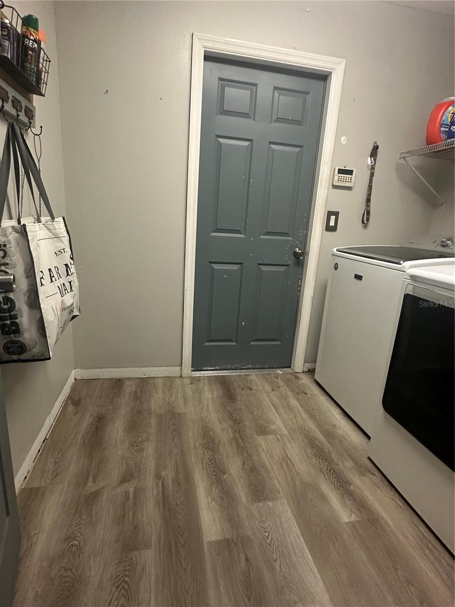 Image 36 of 38 For 1302 Pine Song Drive