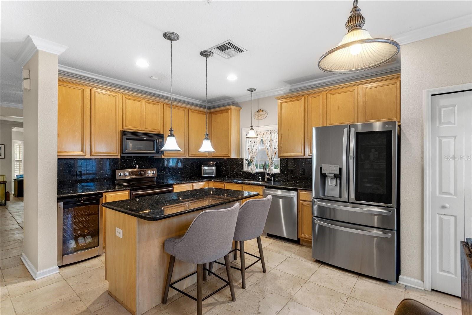 Image 10 of 30 For 9827 Poplar Place