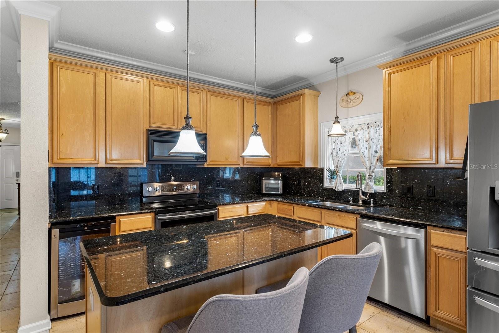 Image 11 of 30 For 9827 Poplar Place