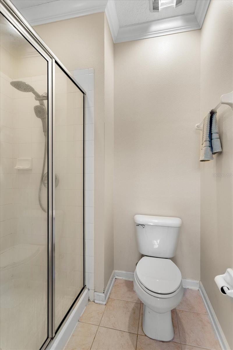 Image 18 of 30 For 9827 Poplar Place