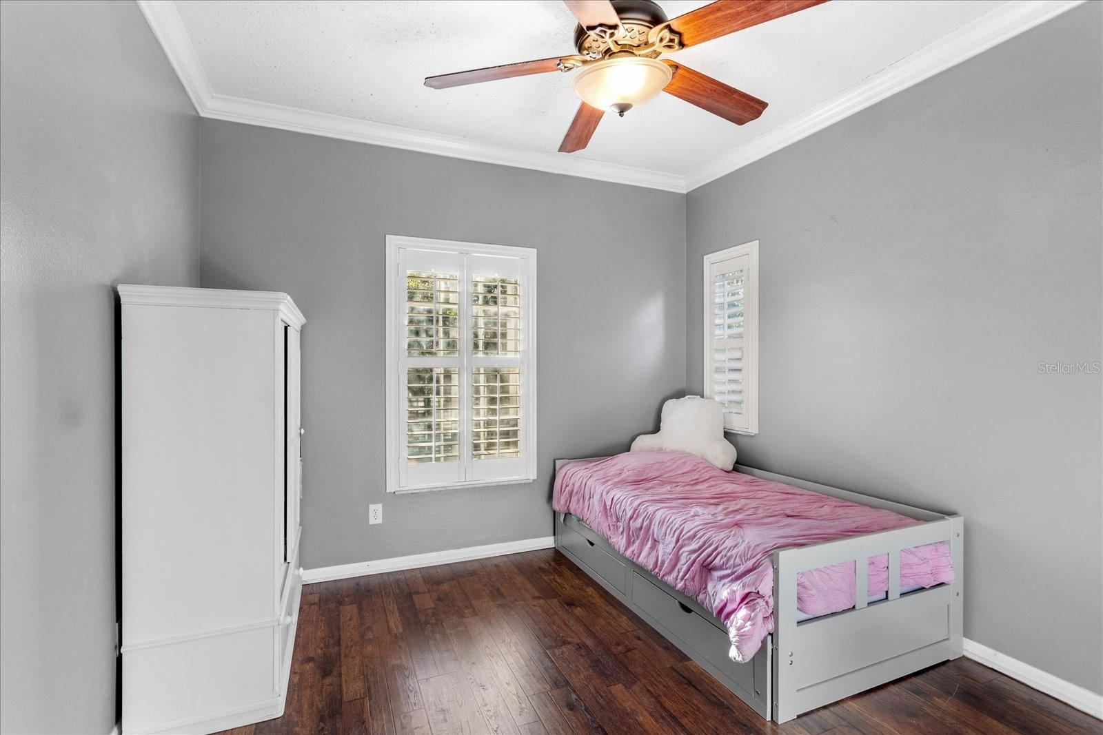 Image 22 of 30 For 9827 Poplar Place