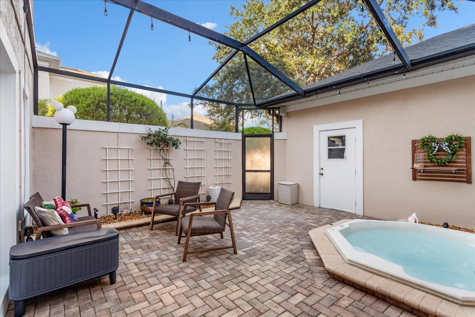 Image 26 of 30 For 9827 Poplar Place