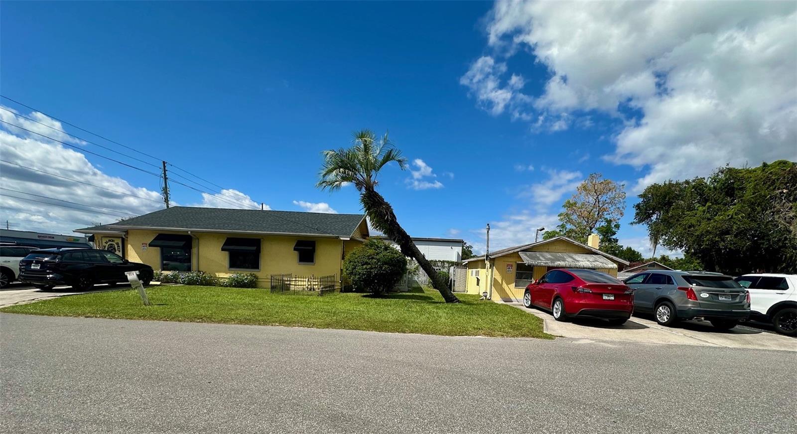 Image 2 of 14 For 1201 Fairbanks Avenue