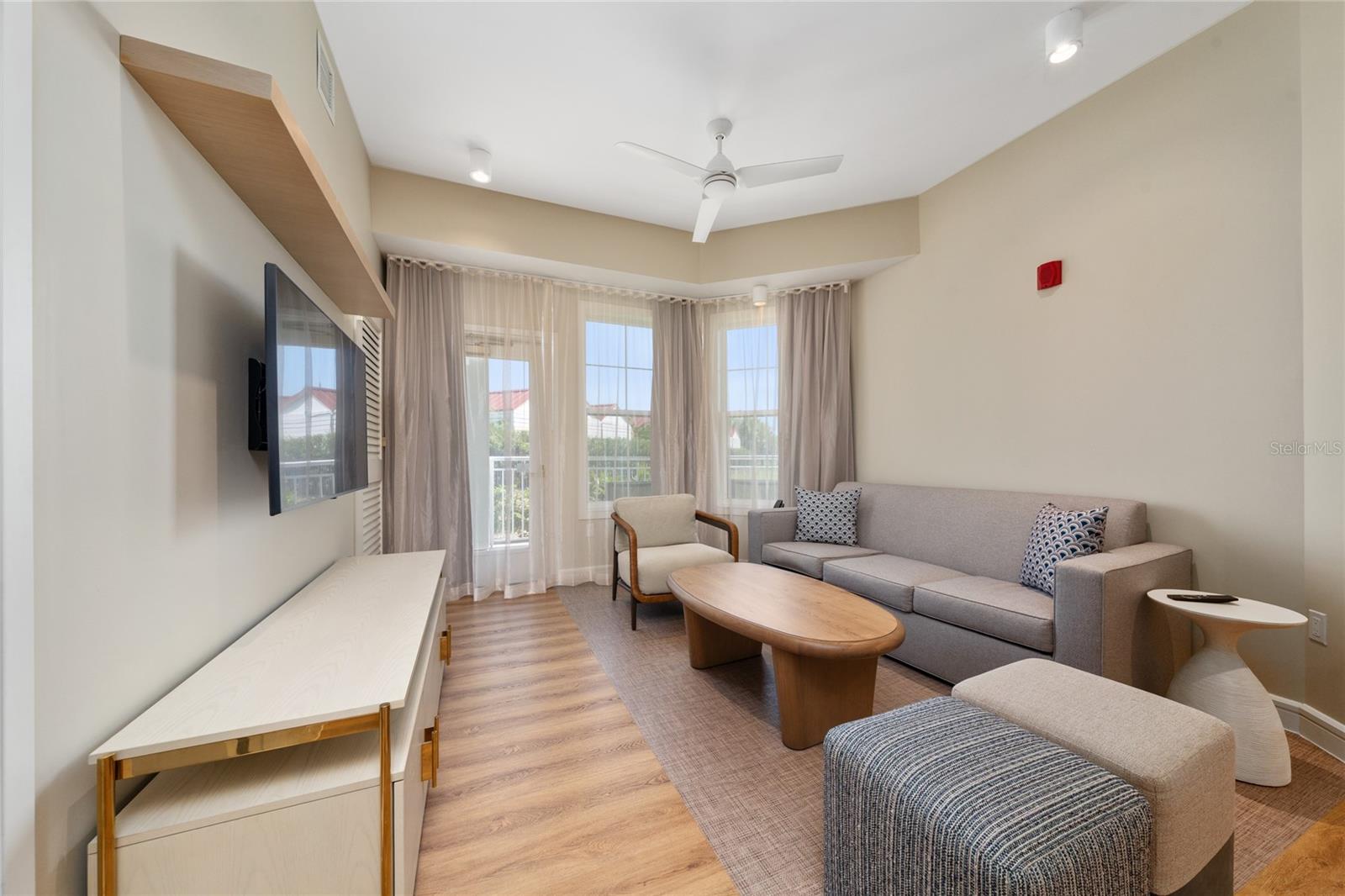 Image 15 of 26 For 8061 Vacation Avenue 114