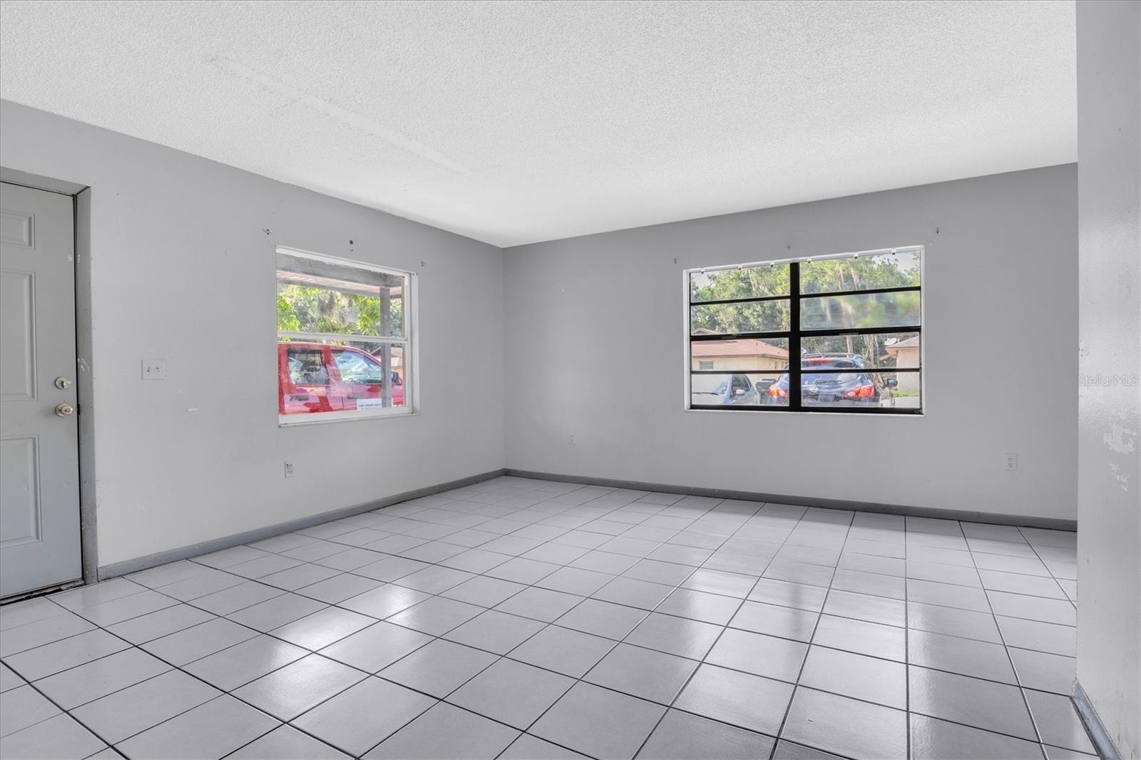 Image 10 of 13 For 2464 Chestnut Woods Drive