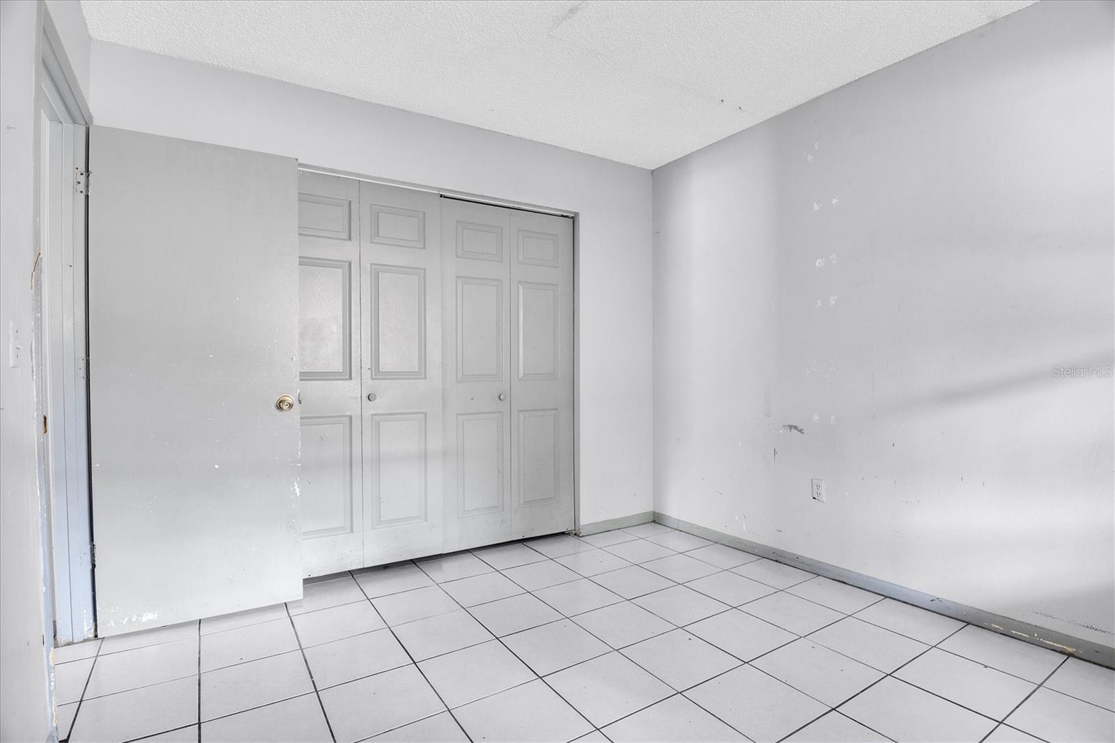 Image 7 of 13 For 2464 Chestnut Woods Drive