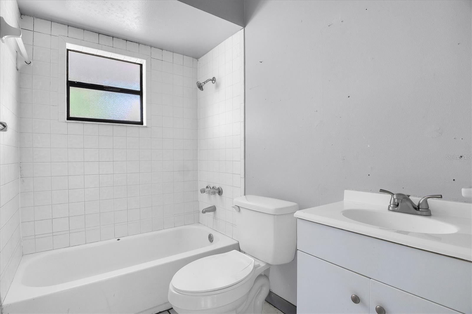 Image 9 of 13 For 2464 Chestnut Woods Drive