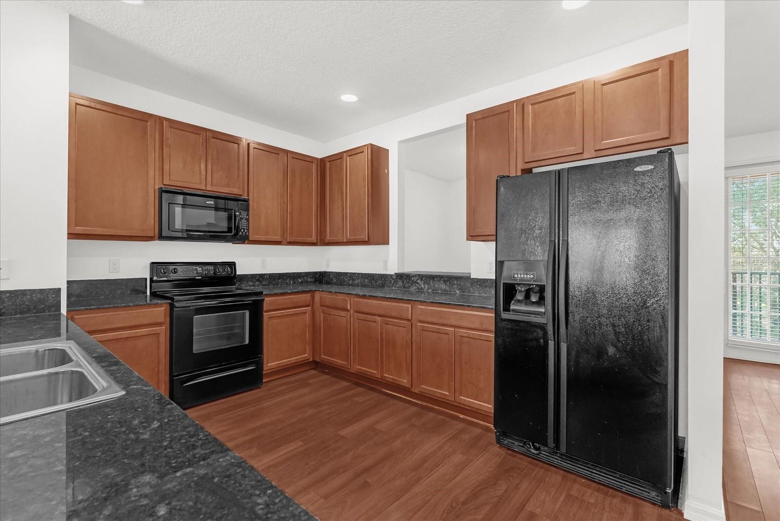 Image 12 of 36 For 655 Pensacola Lane