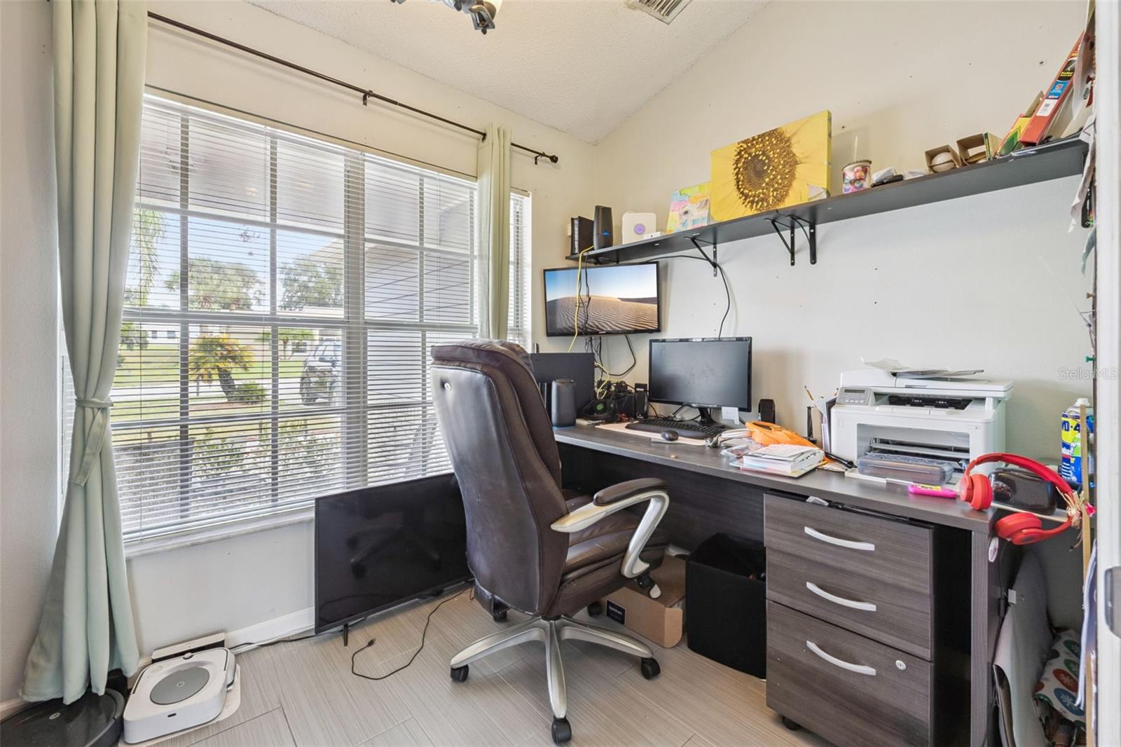 Image 18 of 19 For 15549 Greater Groves Boulevard