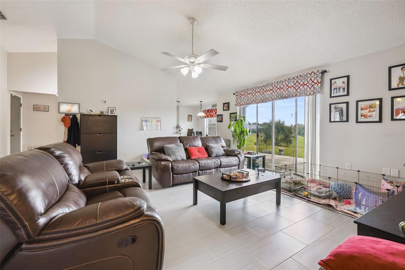 Image 4 of 19 For 15549 Greater Groves Boulevard