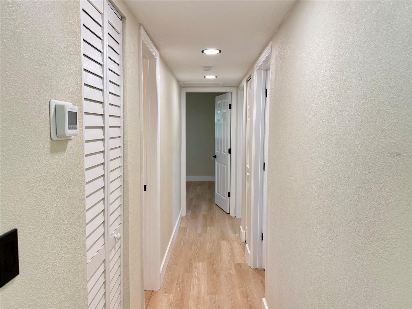 Image 11 of 27 For 2565 Belmont Avenue