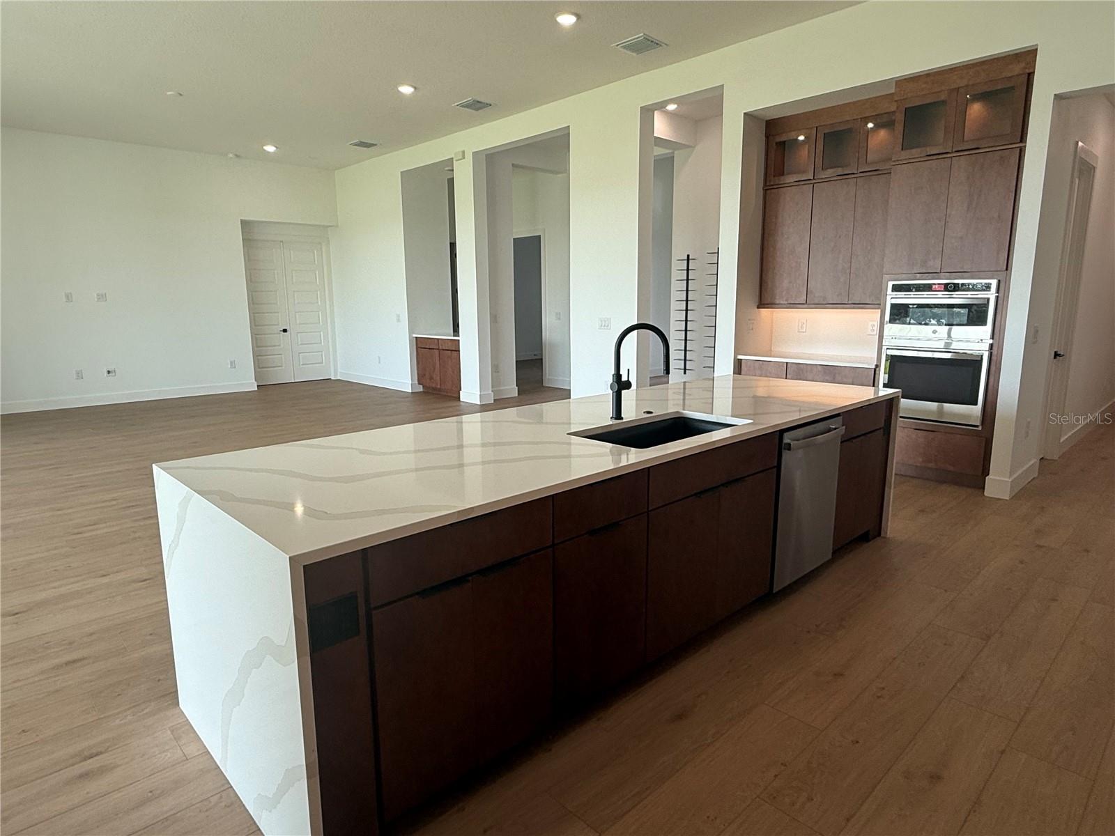 Image 5 of 31 For 35588 Farmview Road