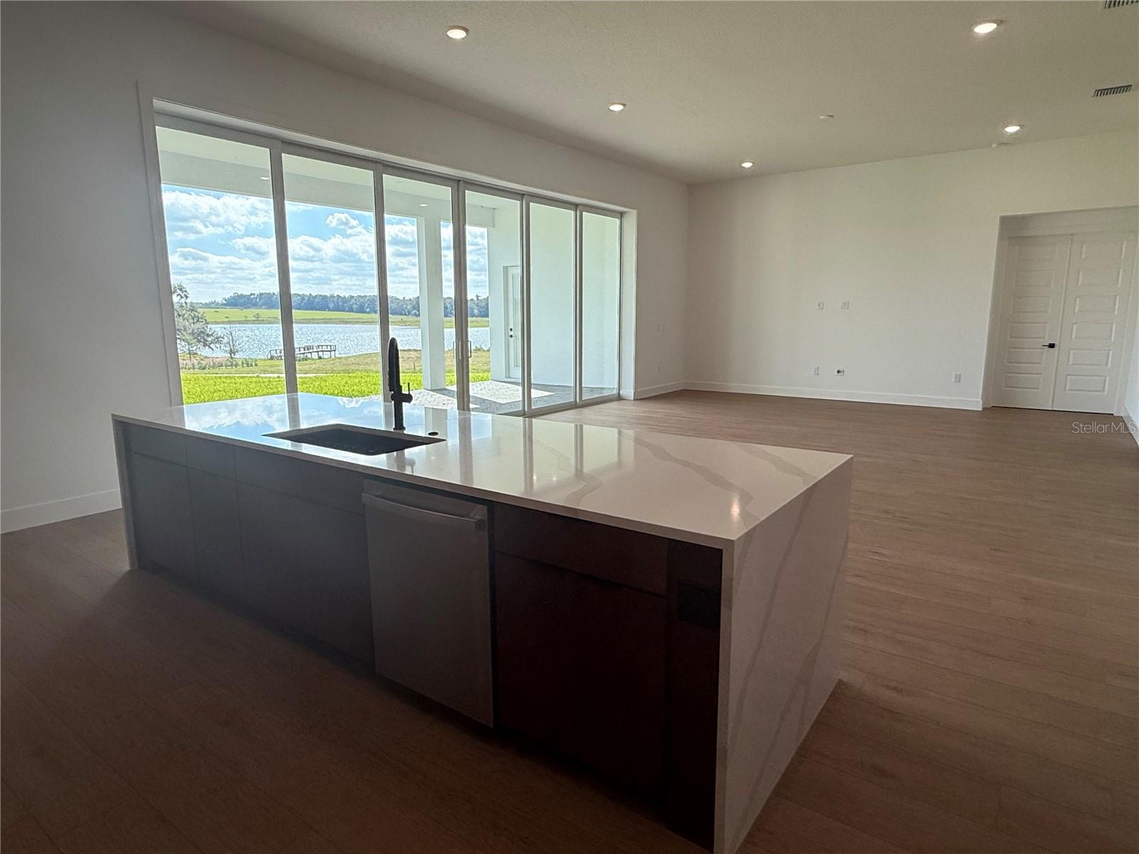 Image 6 of 31 For 35588 Farmview Road