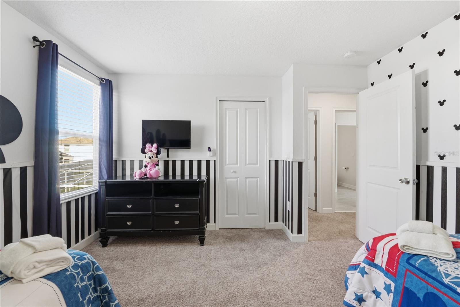 Image 32 of 81 For 1584 Sandbagger Drive