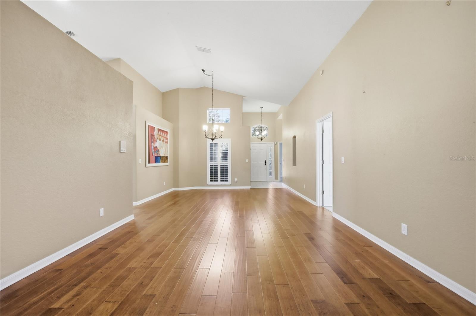 Image 16 of 40 For 6645 Franconia Drive