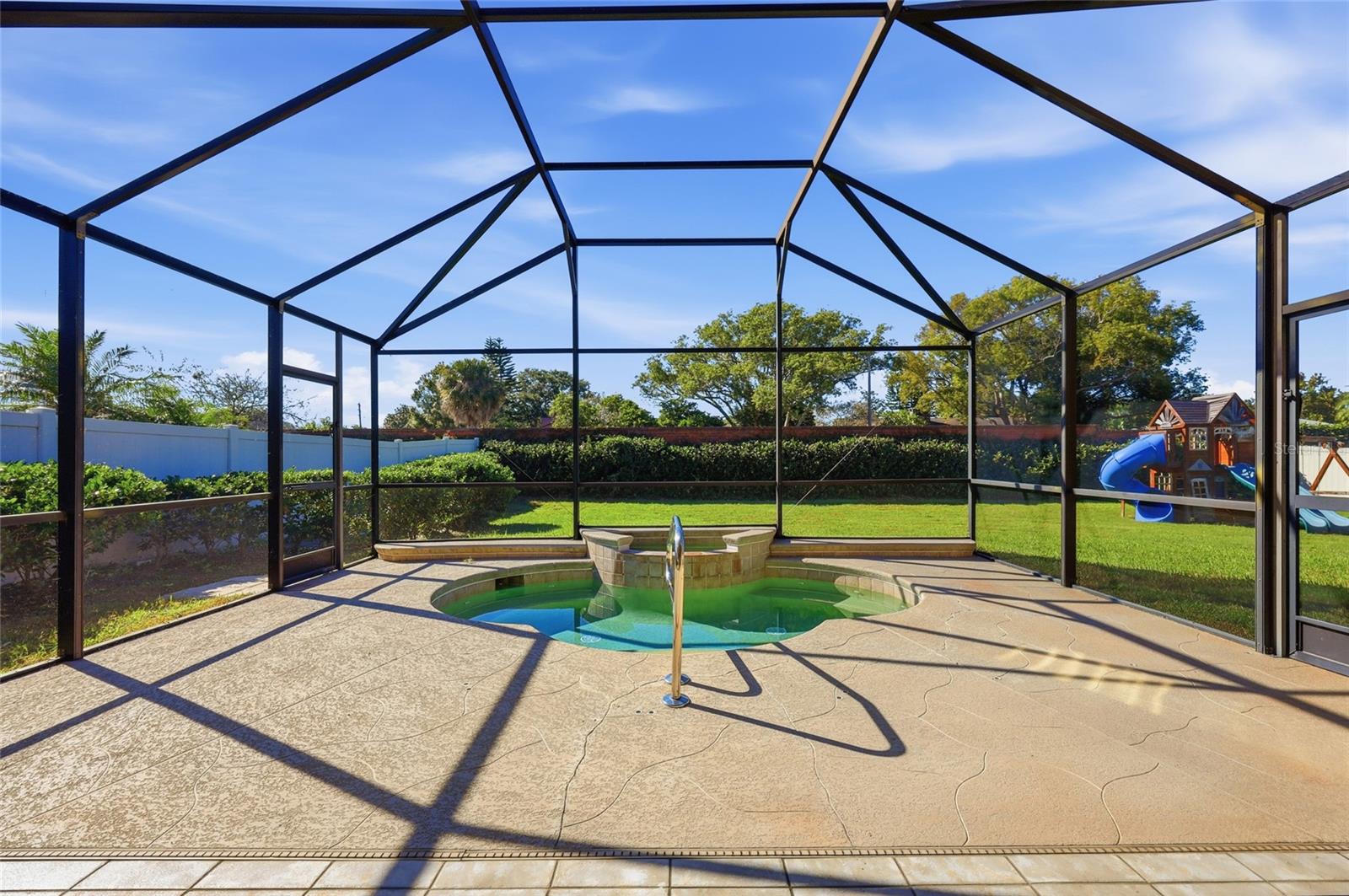 Image 8 of 40 For 6645 Franconia Drive