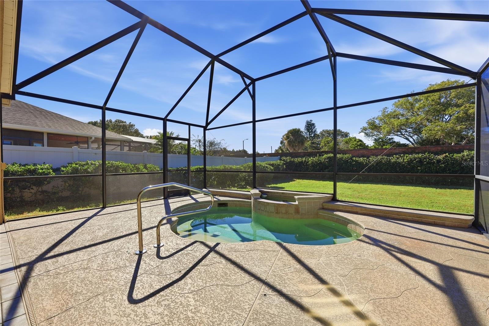 Image 9 of 40 For 6645 Franconia Drive