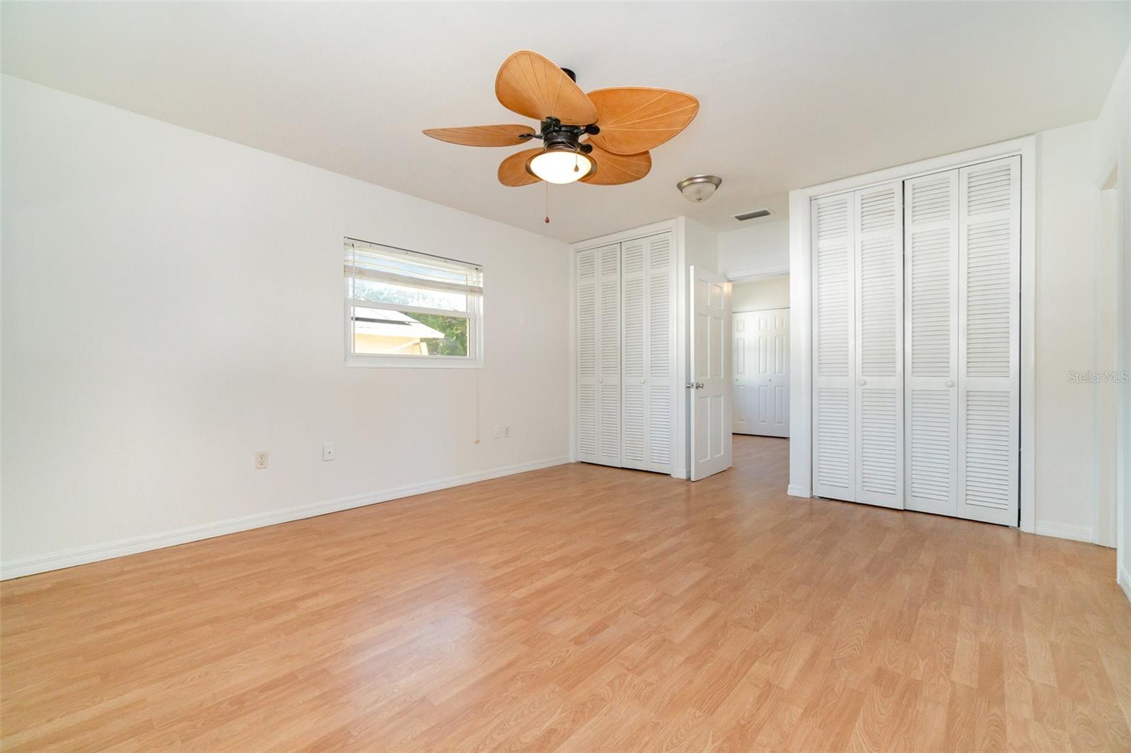 Image 13 of 26 For 1515 Elray Boulevard