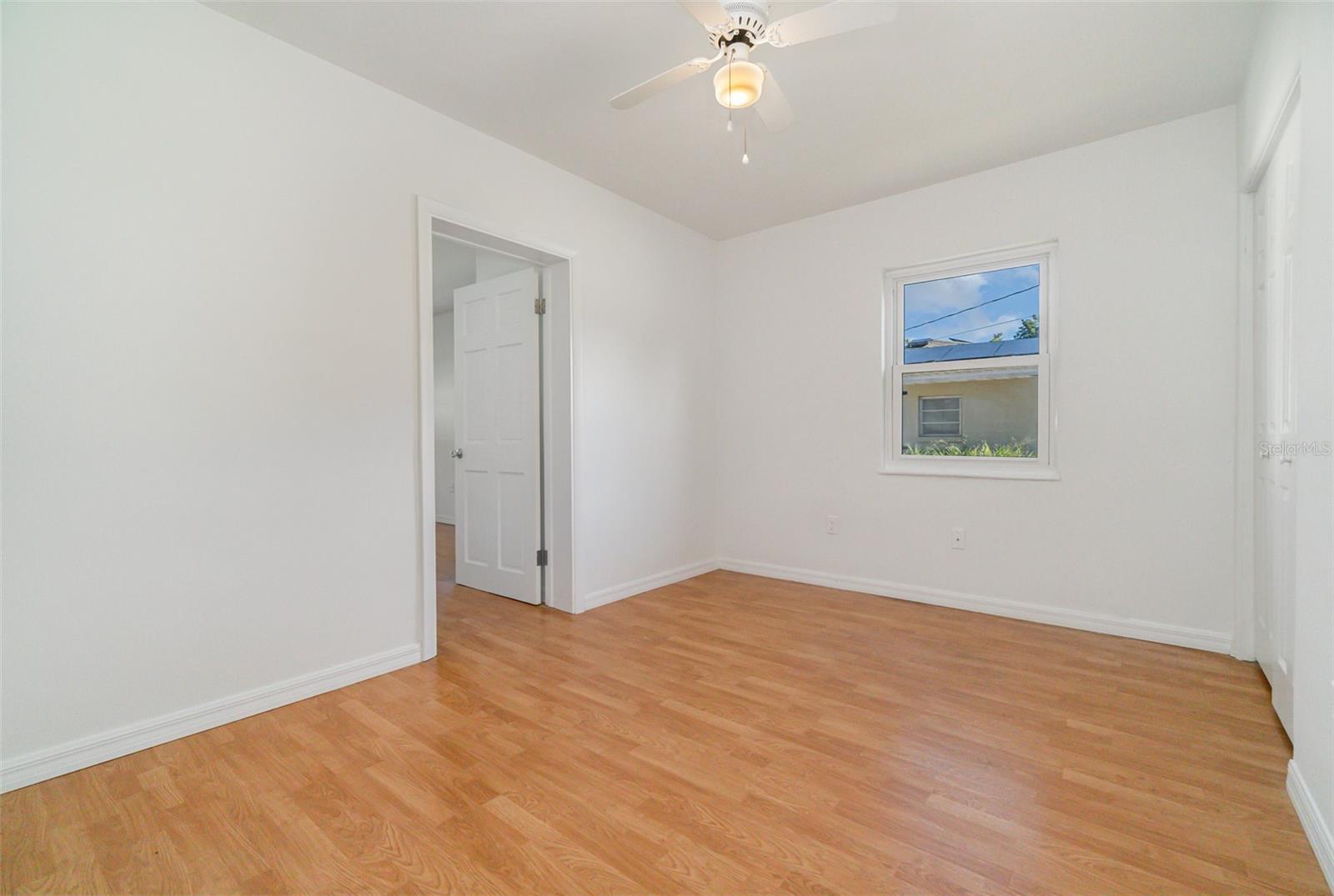 Image 15 of 26 For 1515 Elray Boulevard