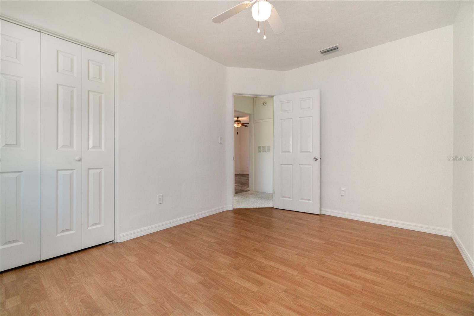 Image 16 of 26 For 1515 Elray Boulevard