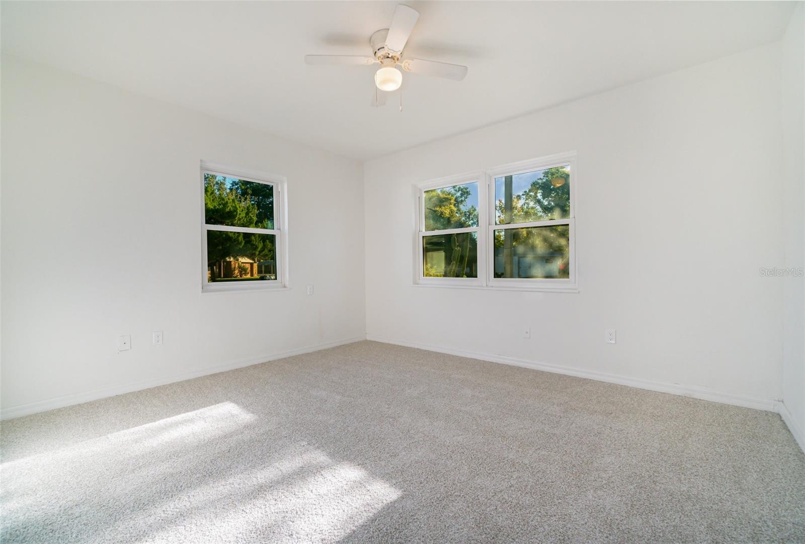 Image 17 of 26 For 1515 Elray Boulevard