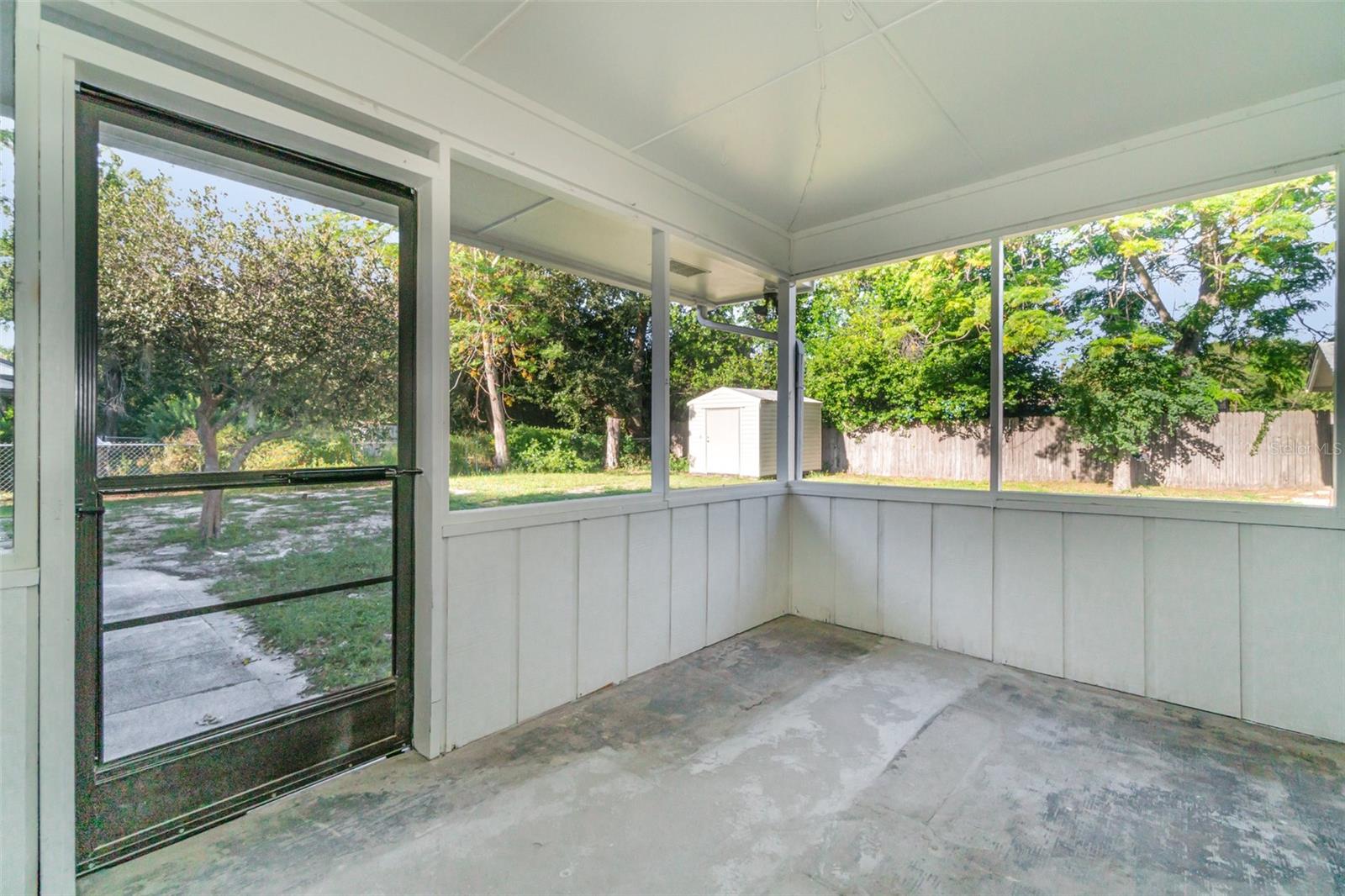 Image 22 of 26 For 1515 Elray Boulevard