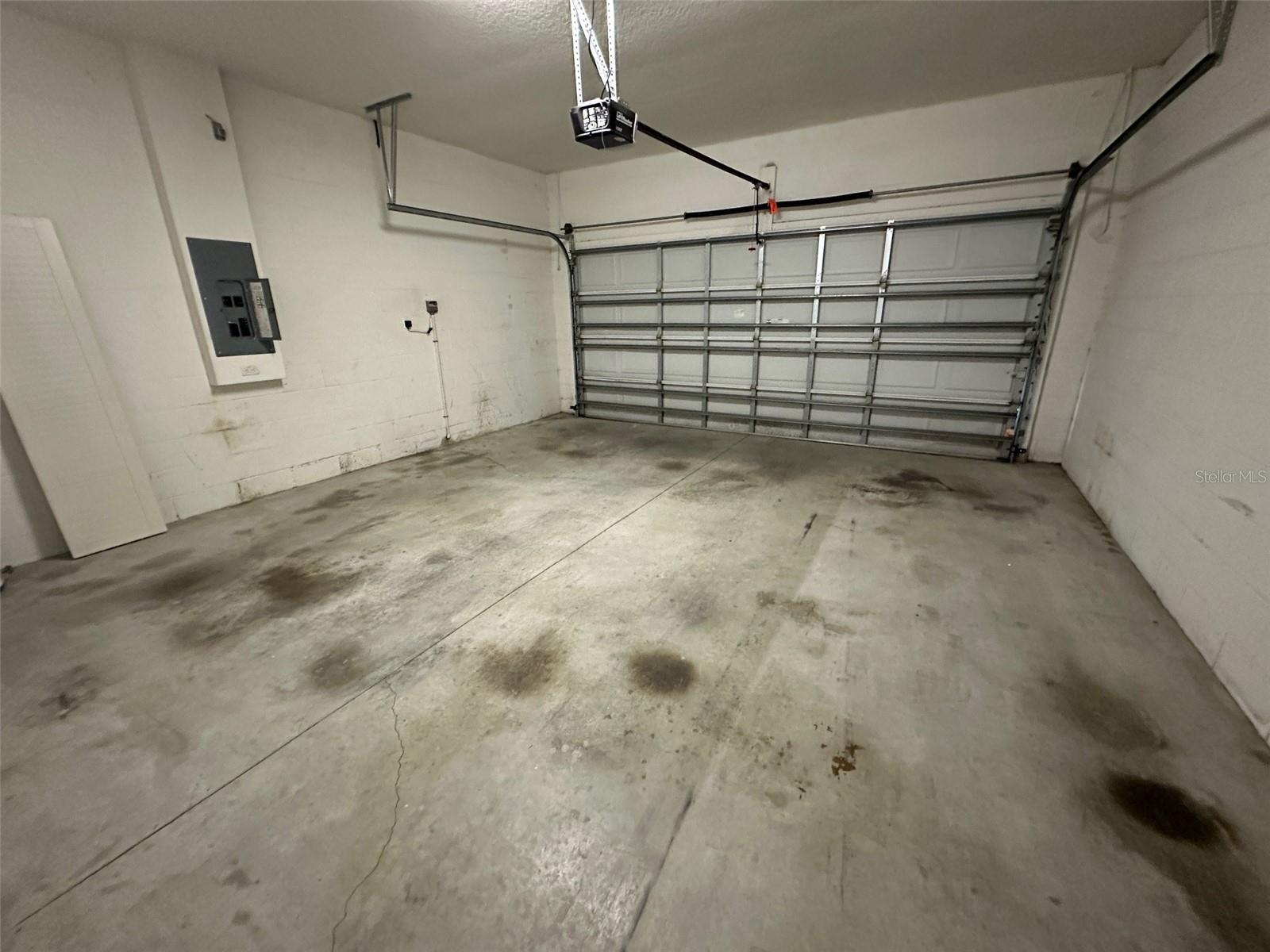 Image 18 of 21 For 262 Weathervane Way